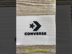 Φαρμακευτική εκτύπωση υψηλής ποιότητας 3D λογότυπο Σιλικόνη Θερμομεταφορά Τύπωση Ετικέτα Θερμομεταφορά Ζεστό Σίδηρο